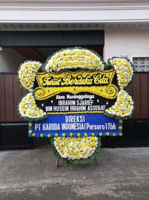 Papan Bunga Duka di Ungar