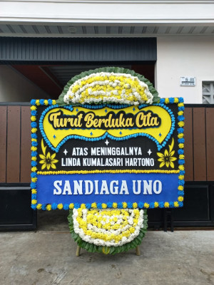 Papan Bunga Duka di Ungar
